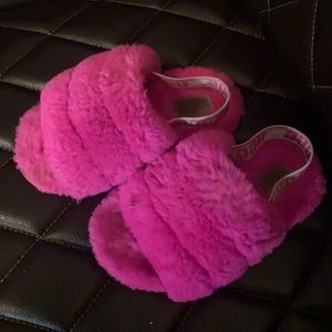 Pink 9T UGG slides